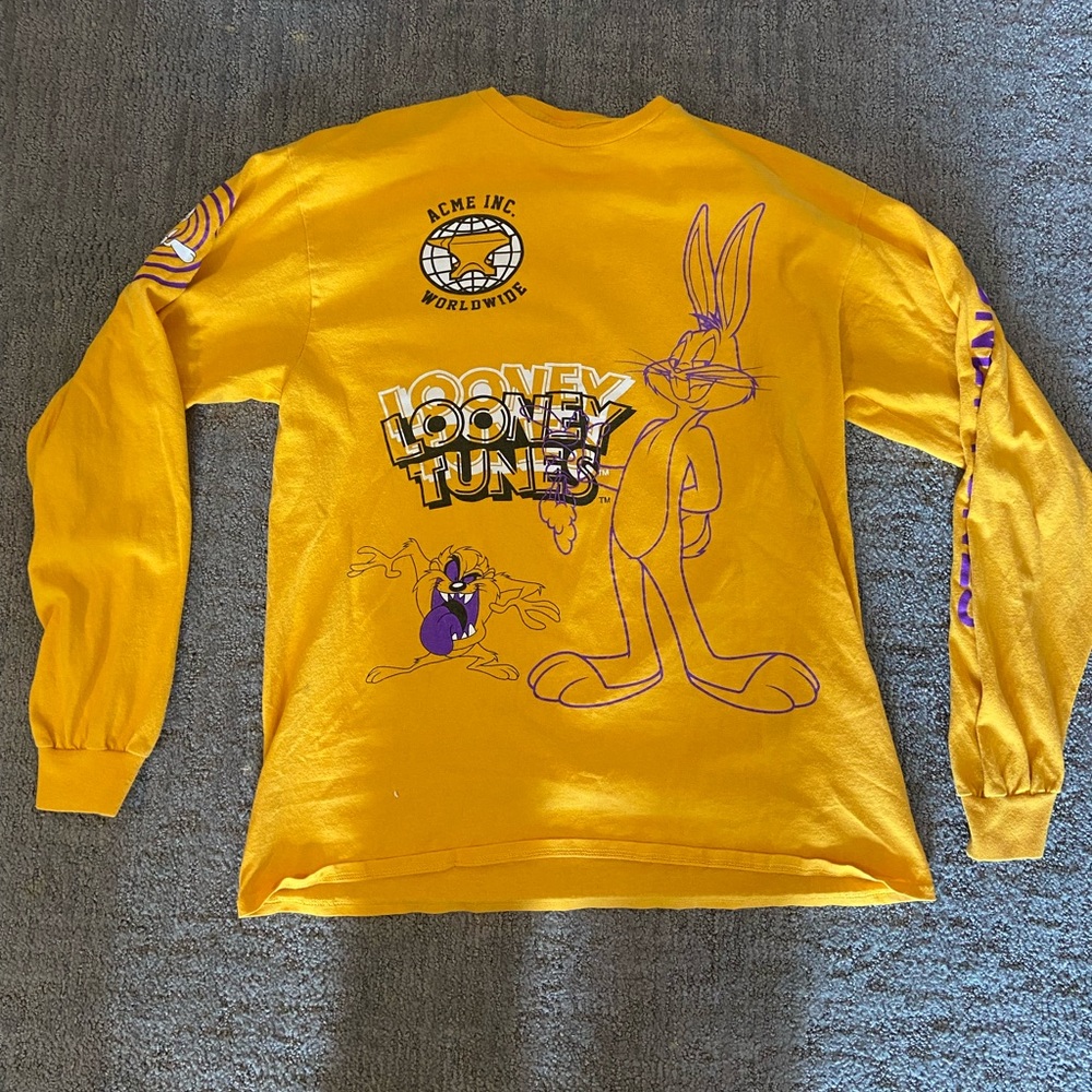 Mens Large Looney Tunes Yellow Long Sleeve Shirt